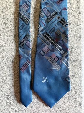 Blue Geometric Pattern Men's Tie with Subtle Multicolor Details